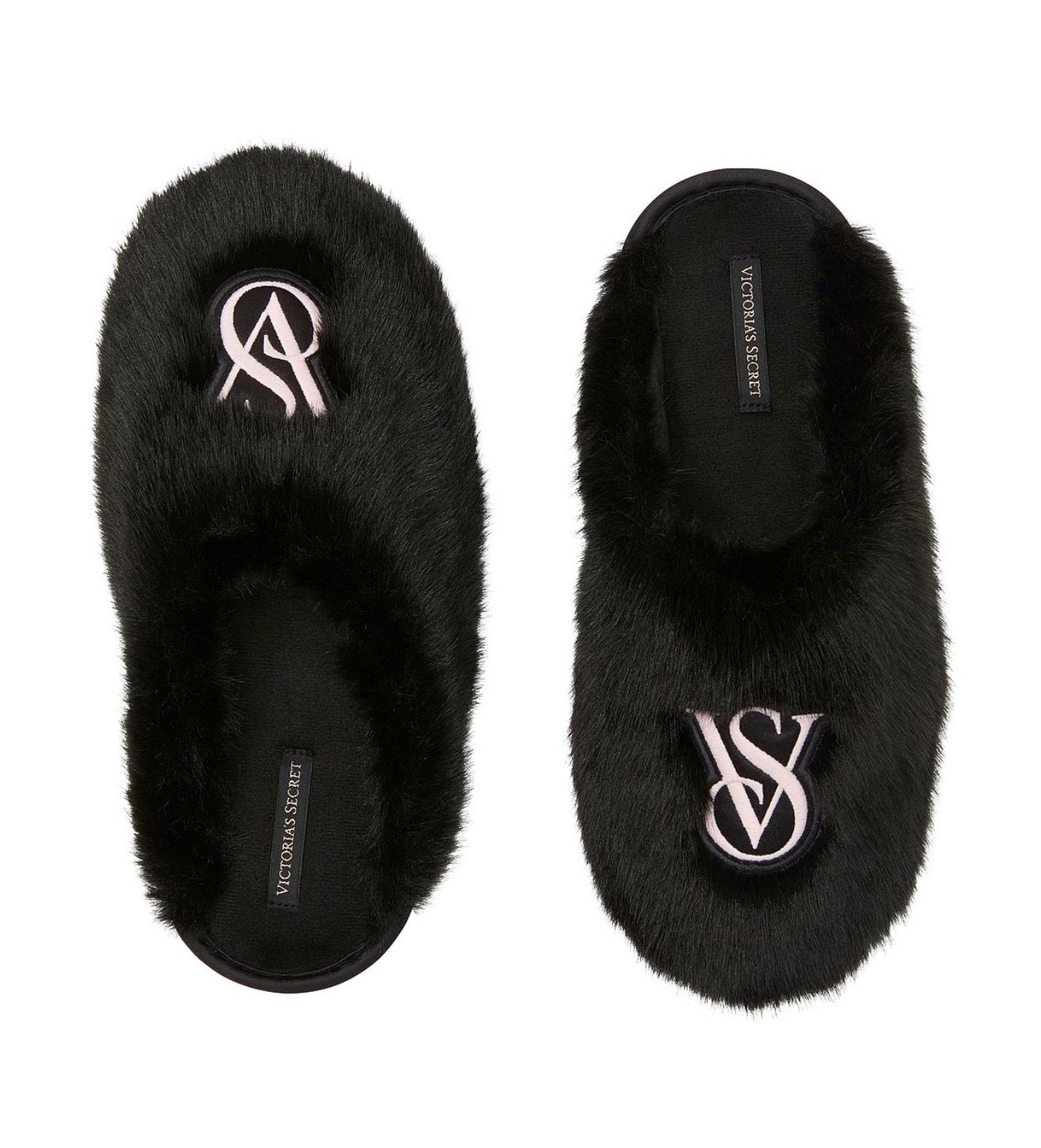 Luxe Plush Closed-Toe Slippers (2) Luxe Plush Closed-Toe Slippers